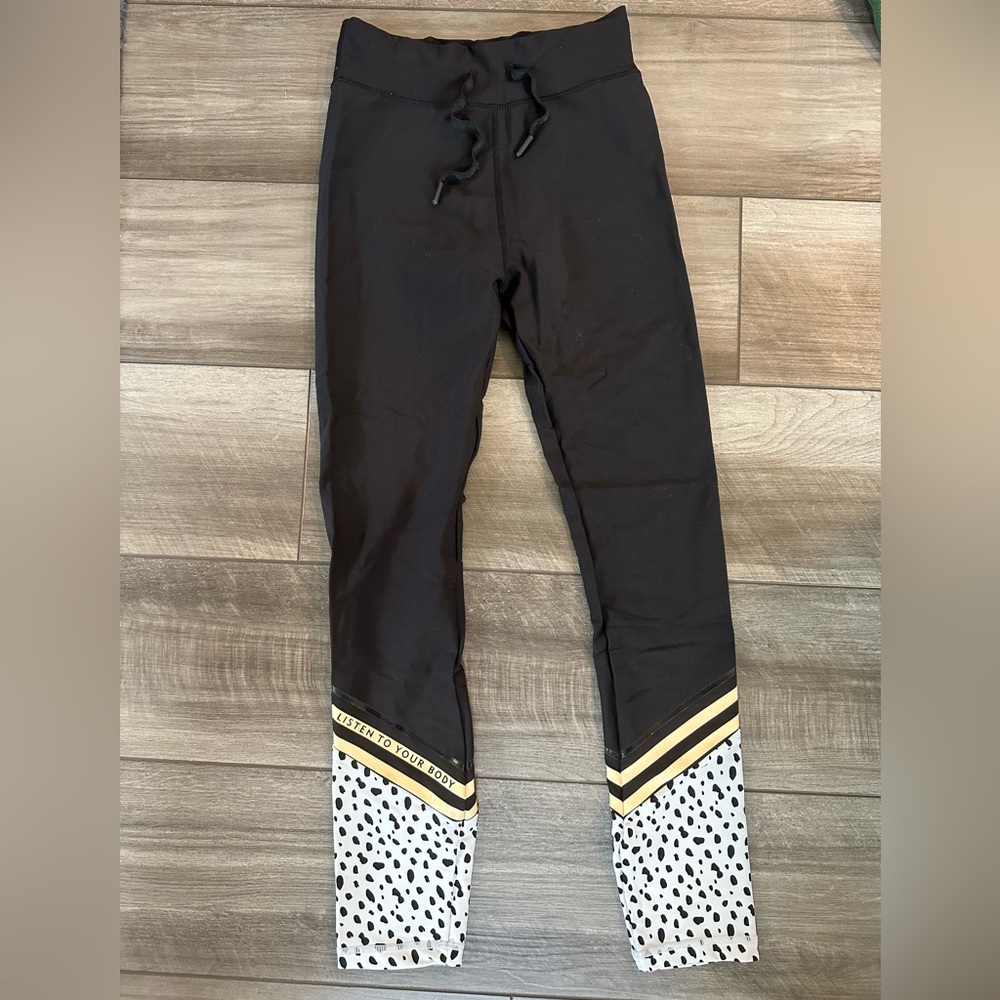 Sarah’s Day x WF leggings size small